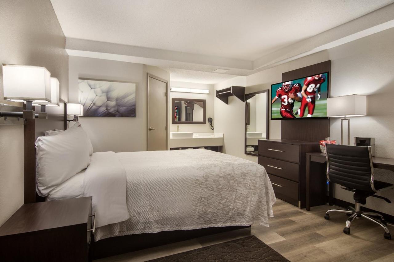 Red Roof Inn Plus & Suites อีรี ภายนอก รูปภาพ