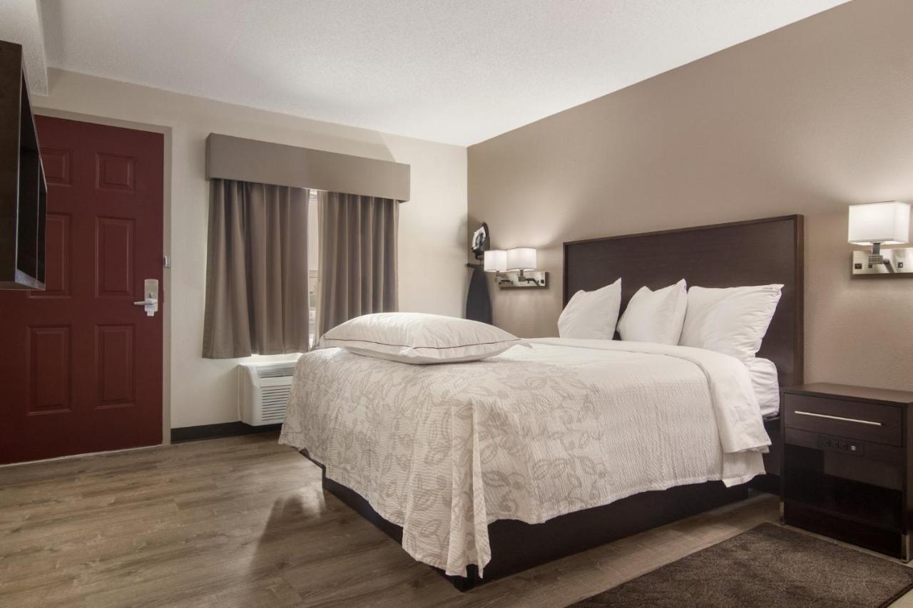 Red Roof Inn Plus & Suites อีรี ภายนอก รูปภาพ
